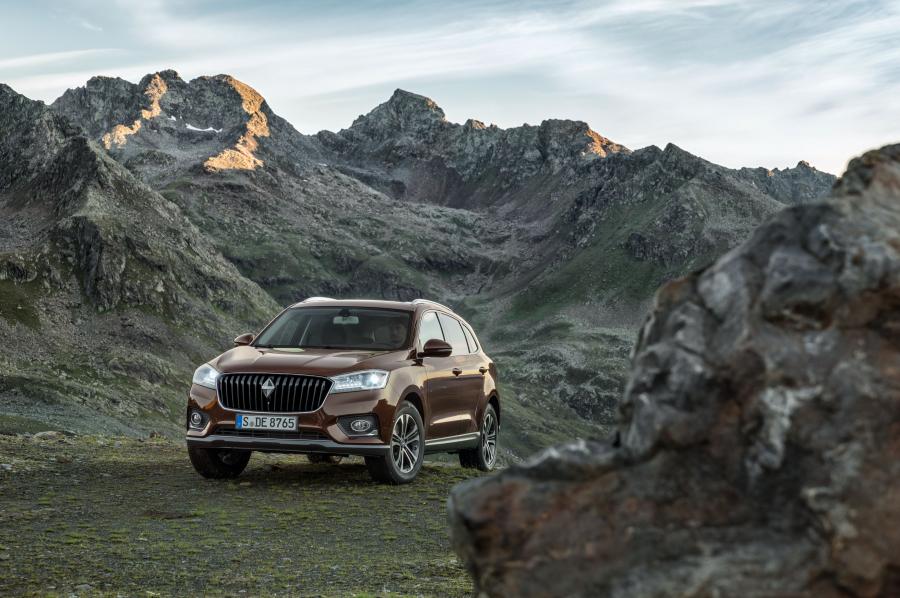  Borgward BX7 2016 года  (фото 2 из 29)
